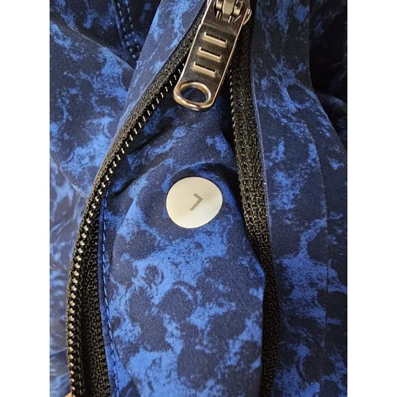 Lululemon Men's Size Large Assert Shorts 9" Cannonball Harbor Blue Deep Navy - Picture 4 of 10